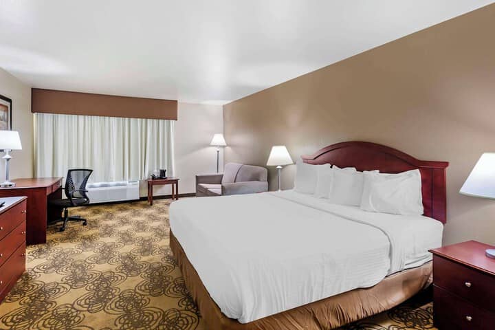 Room 14 of 37